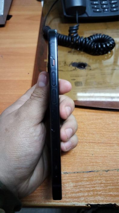 срочно сатам  айфон 15