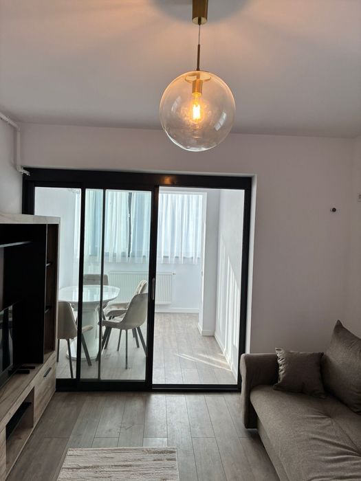 Proprietar inchiriez apartament 3 camere