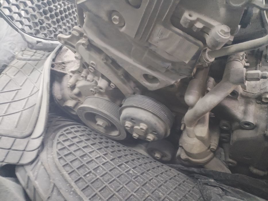 Продам движок 3.5 естима