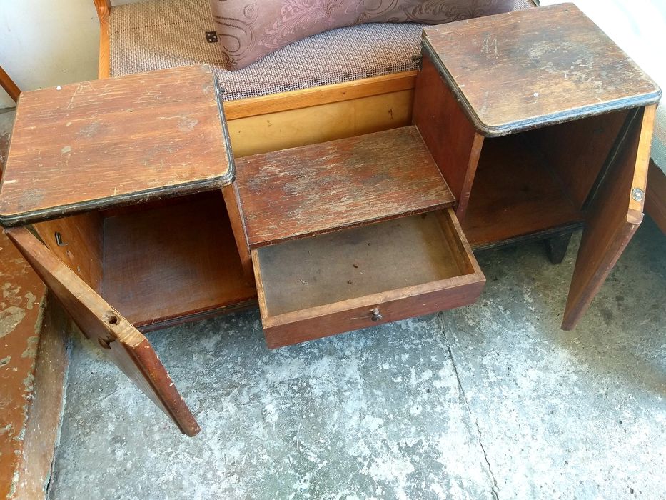 Трюмо без Зеркала