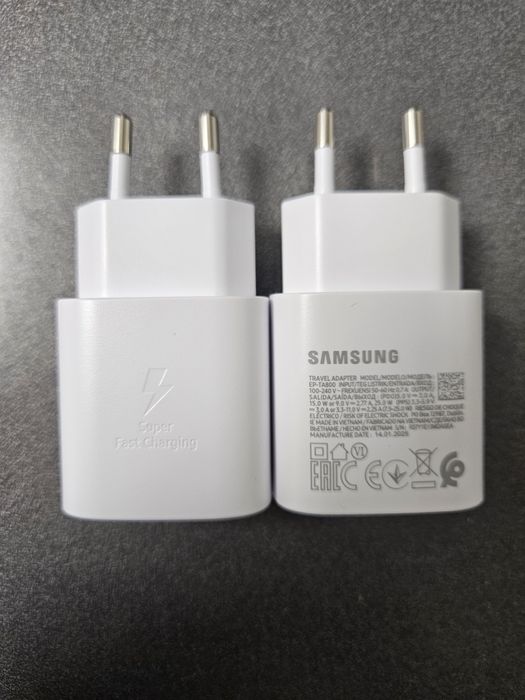 Adaptor încărcător original Samsung NOU

Pretul afișat este fix fix.