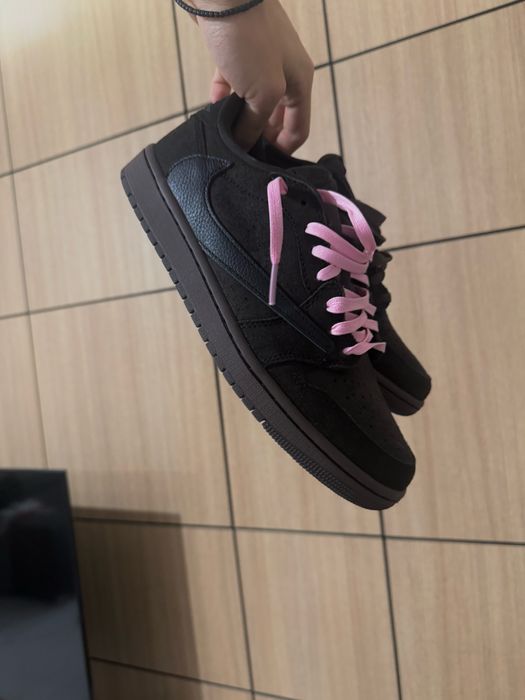 Nike Air Jordan 1 Travis Scott