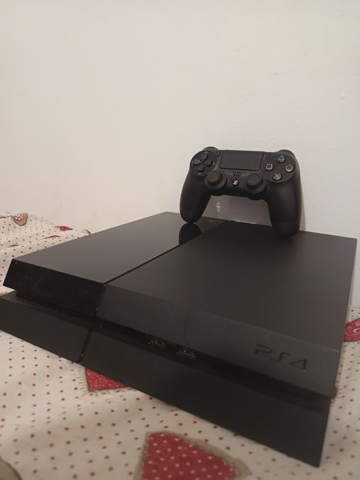 PS4/Playstation 4 Phat 500GB HDD cu +20 jocuri+1 Controller Wirelles