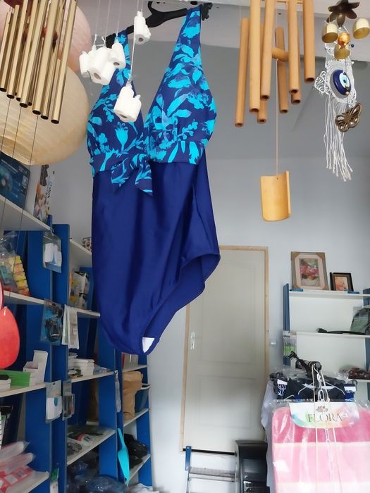 Vand costume de baie