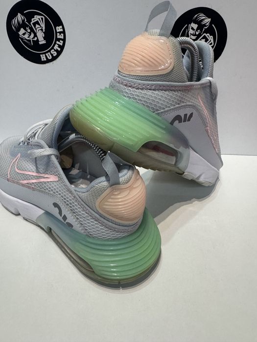 Маратонки NIKE AIR MAX 2090 .Номер 39.5