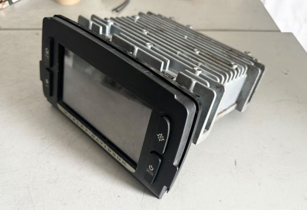 Оригинална мултимедия / радио за Harley Davidson / BOX 6.5GT RADIO KIT