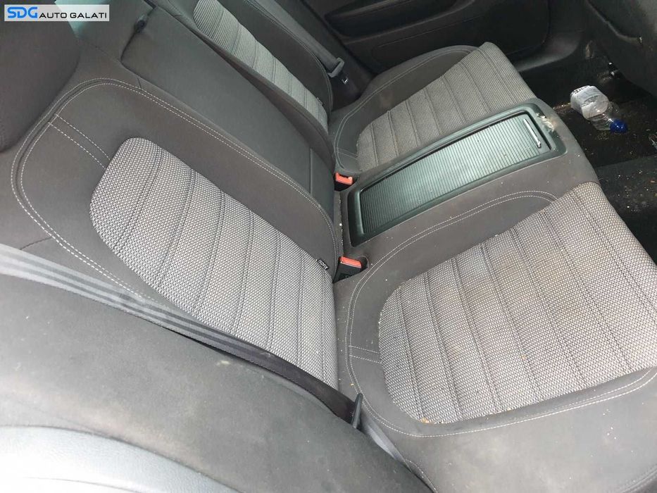 Interior Textil Scaune Fata Stanga Dreapta si Bancheta Sezut cu Spatar Volkswagen Passat CC 2008 - 2012 [0394]
