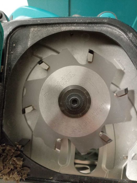 Makita freza alucobond 500xj