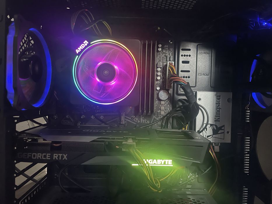 Rtx 3060ti, 32gb 3200mhz ram ryzen 5 Gaming pc