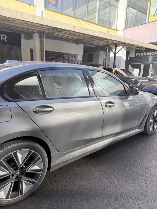 Bmw i3 40l night sport 2024 12 oy