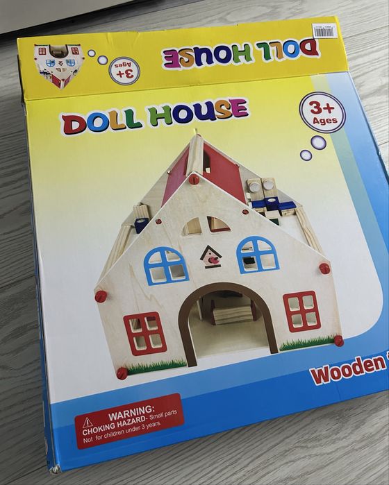 Дом кукольный деревянный