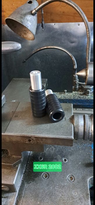 Изработени на струг краш тапи Honda hornet и Хонда Кавазаки Сузуки