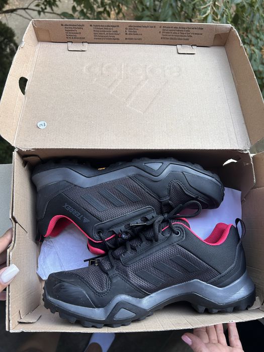Маратонки ADIDAS TERREX 40 размер