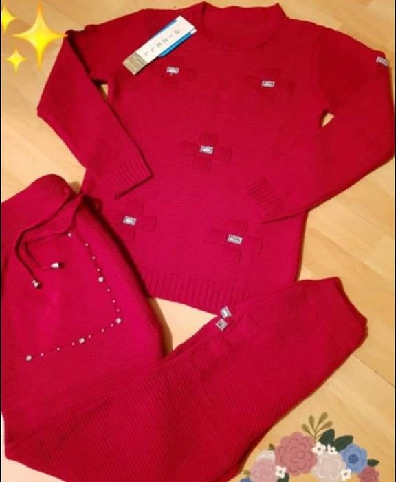 Compleu dama insertii perlute albe/sezonul rece