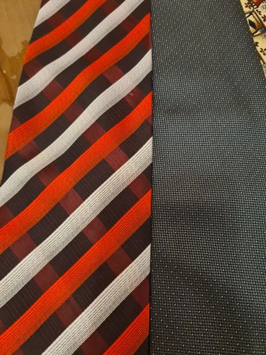 Продавам Вратовръзки