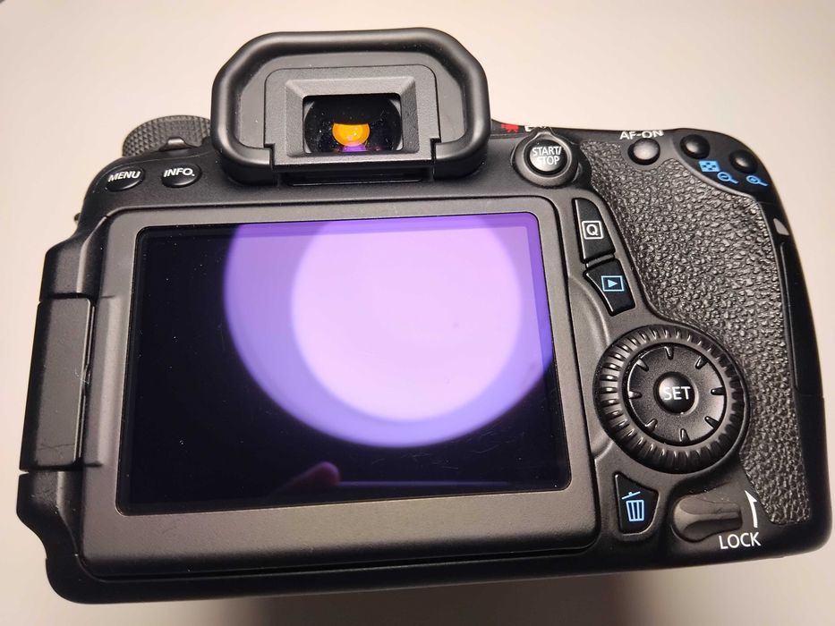 Canon 70D - body 6k cadre, 2 baterii