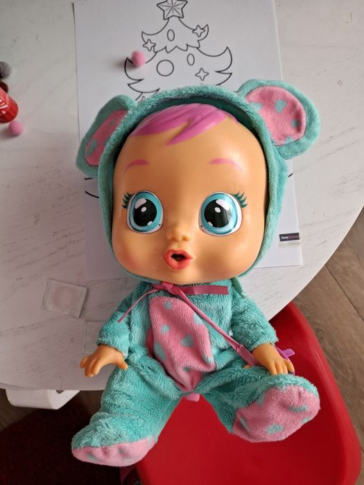 Bebe Cry baby - plange si ii curg lacrimile