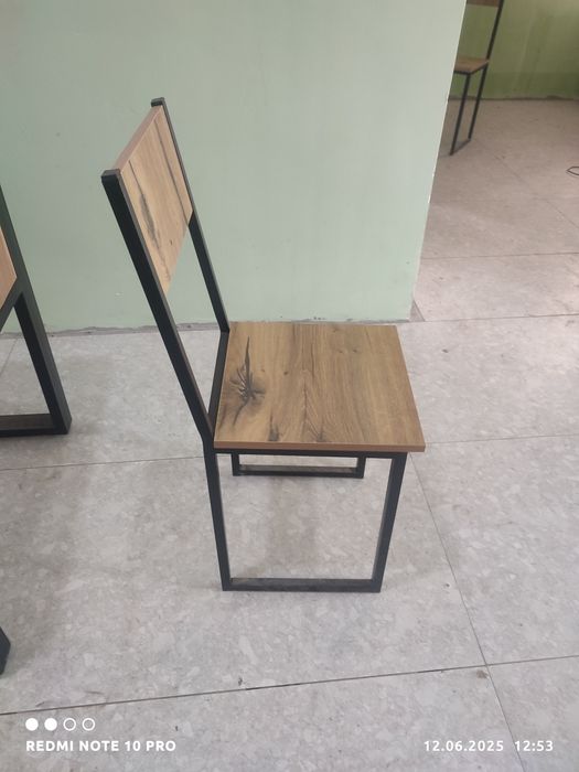 Парты Б.У Стулья новые.