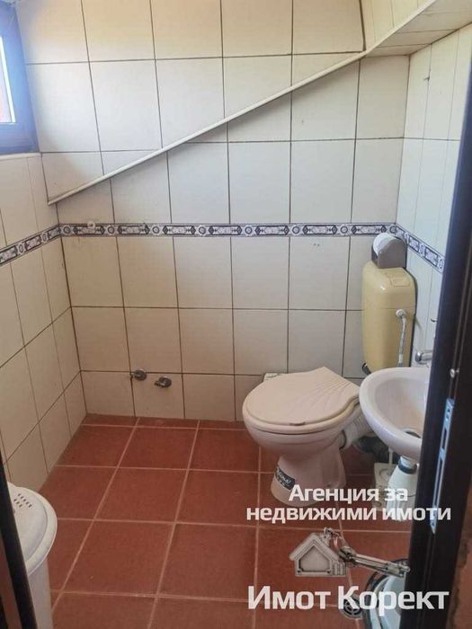Продава се Четиристаен апартамент в Асеновград - 85 кв.м за 1236 €/кв.м - Снимка #2