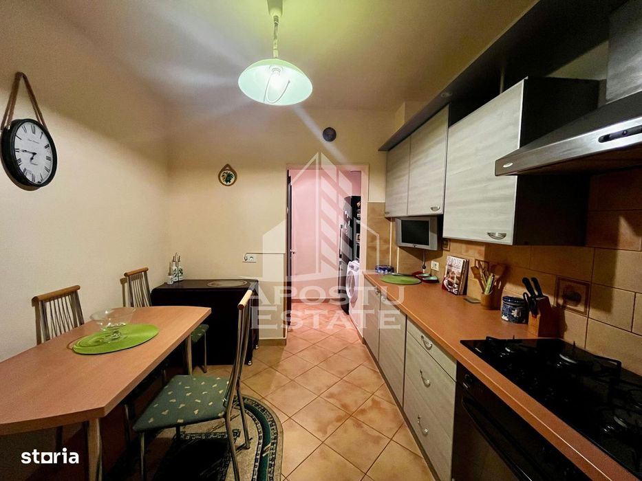 Apartament 3 camere de vanzare,zona Tipografilor Timisoara