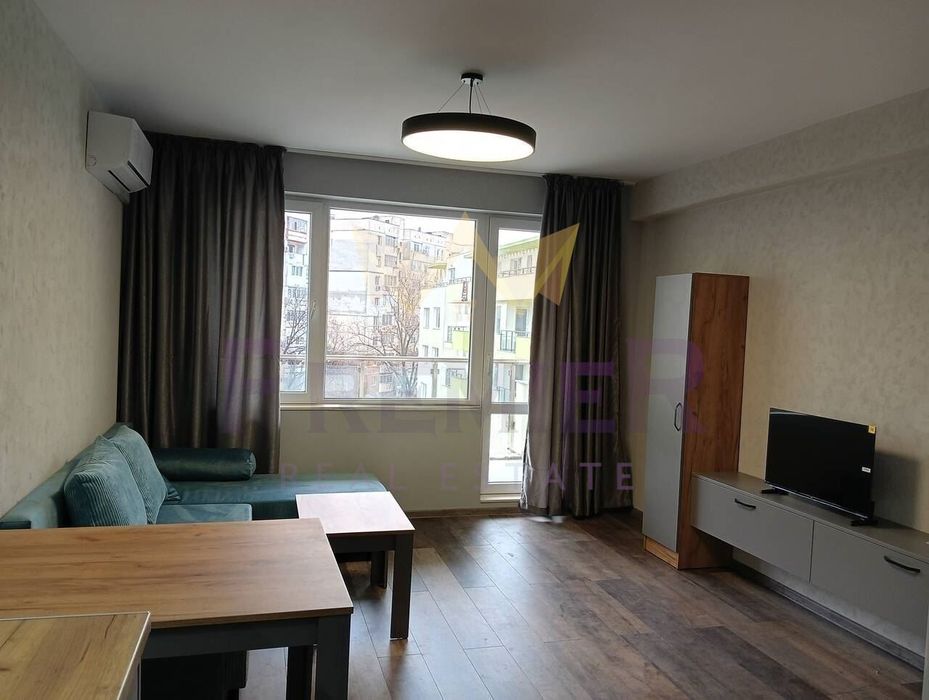 Продава се Двустаен апартамент в Пловдив, Христо Смирненски - 69 кв.м за 1035 €/кв.м - Снимка #1