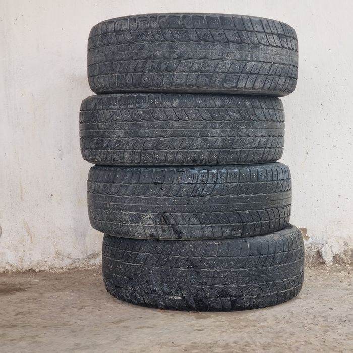 Шины зимние бу TRIANGLE