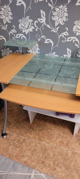 Стол компьютерный б/у срочно