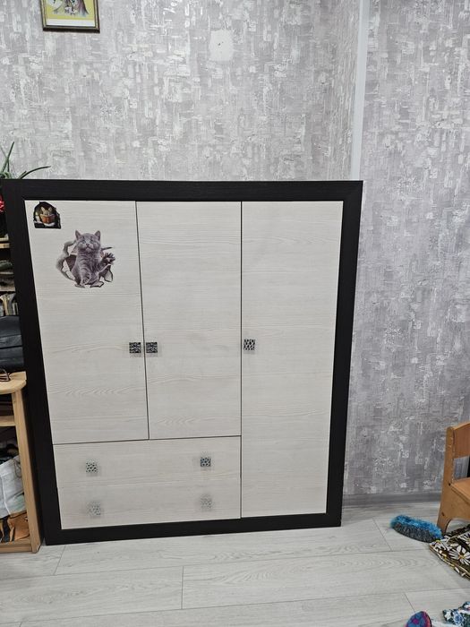 Продам шкаф подросковый