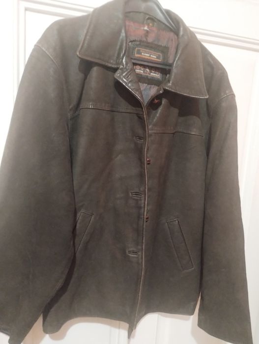 Мъжко кожено яке кафяв цвят, размер M-L.