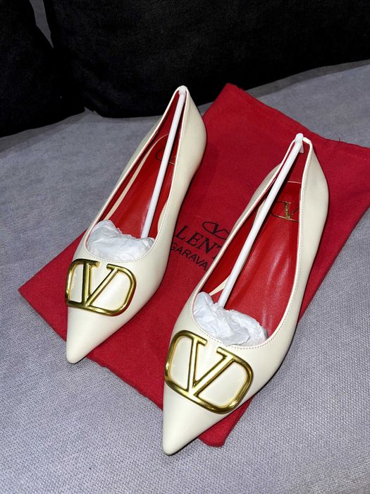 бели балерини на валентино равни обувки естествена кожа valenitno