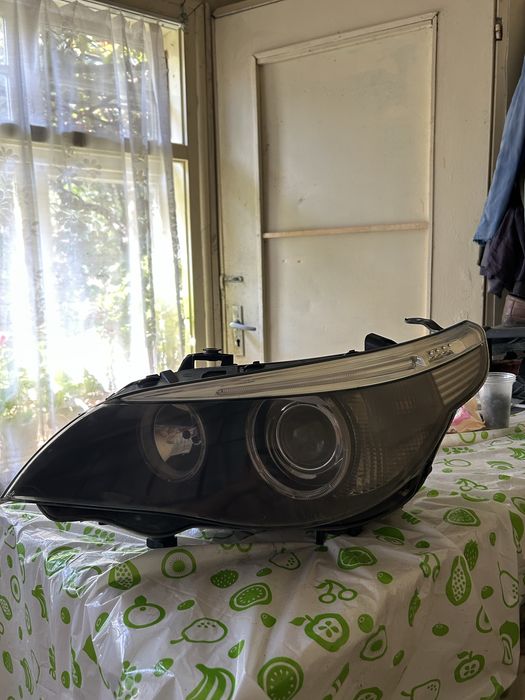 Ляв фар BMW E60