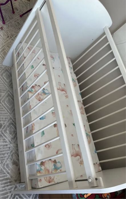 Продам манеж (кровать)