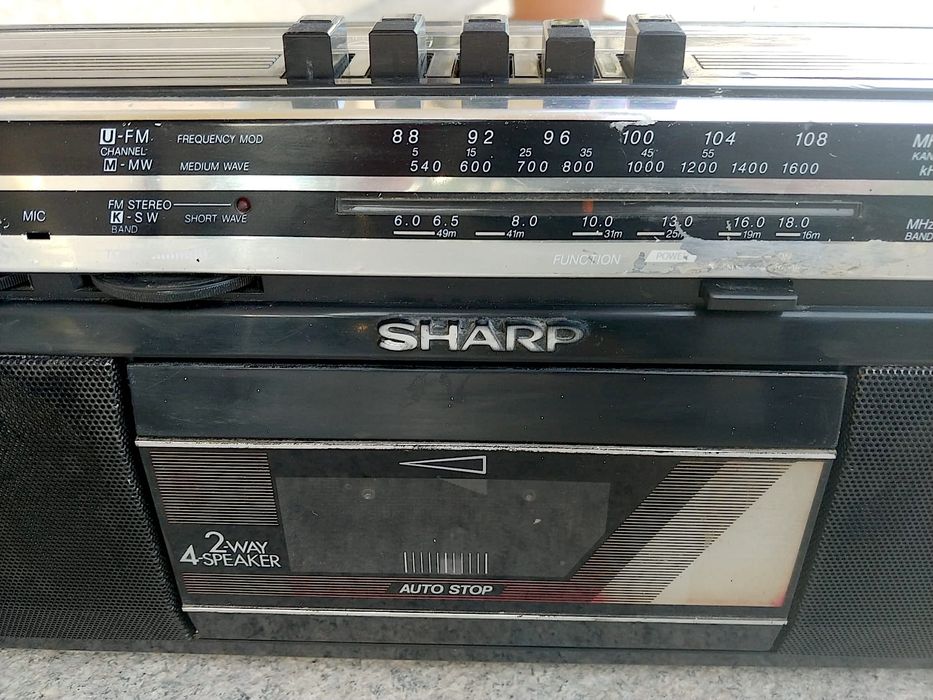 Sharp QT-244H radio casetofon portabil JVC Panasonic Sony Akai Aiwa