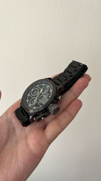 Мужские часы, срочно