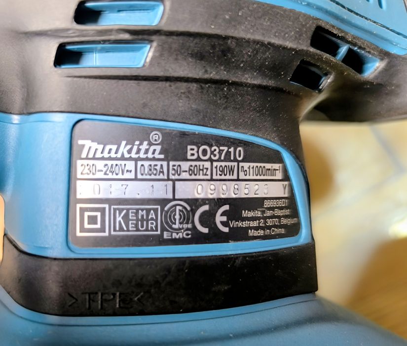 Електрически виброшлайф Makita BO3710