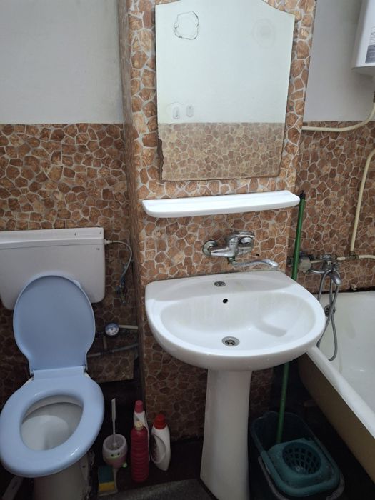 Inchiriez garsoniera