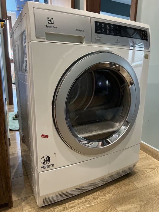 Сушилня Elektrolux EDH3498RDL