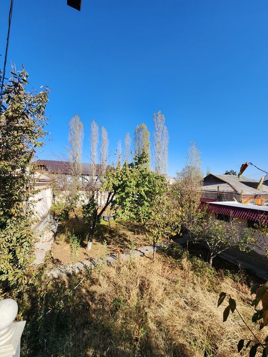 Yer sotiladi 7 sotok markazdan