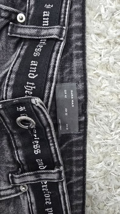 Мъжки дънки zara man и бершка