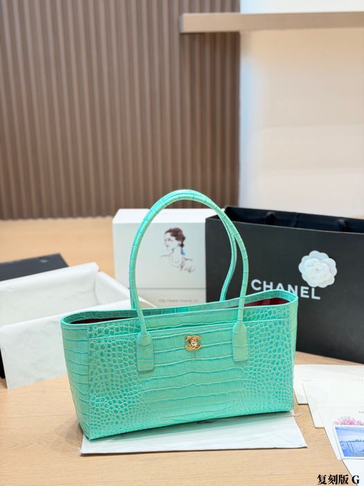 Geanta chanel Turqoise tiffany piele naturala pe comanda