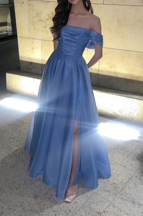 Шикарное вечернее платье