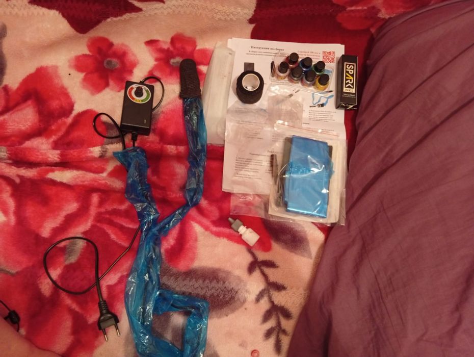 Тату машинку продам.