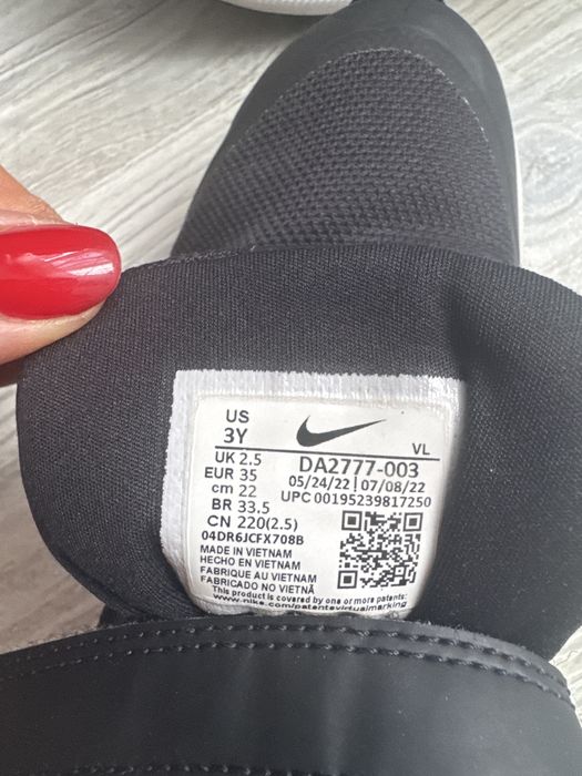 Маратонки Nike 35 номер