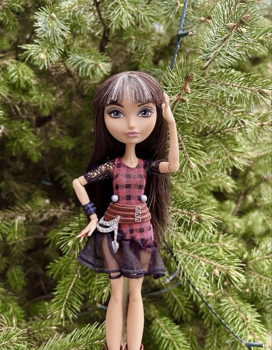 Кукла Сериз Худ Эфер автер хай Ever after high