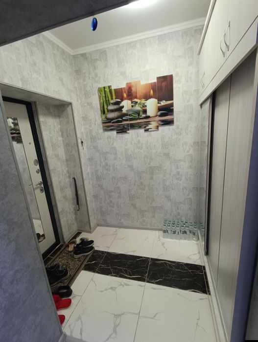 Продается двух комнатная квартира