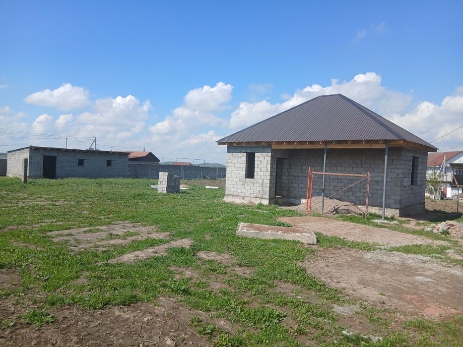 Продам  участок и Времянка