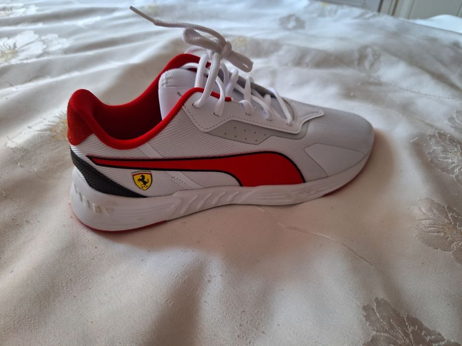 Мужские кроссовки