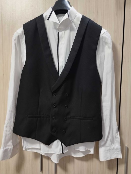 Мъжки черен костюм