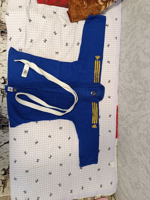 Продается кимоно для дзюдо