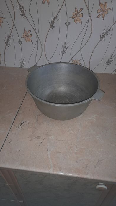 Казан 6 литров продам